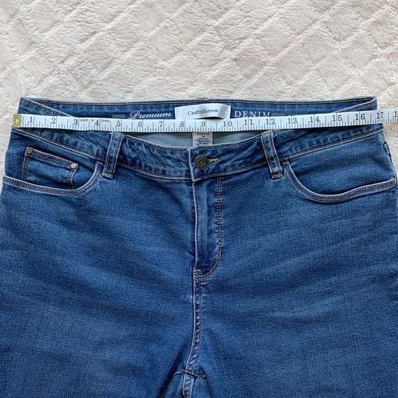 ✨Capris✨ - Picture 4 of 6